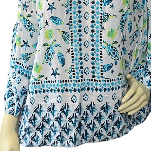 Crown & Ivy Top Size XL - Picture 9 of 9